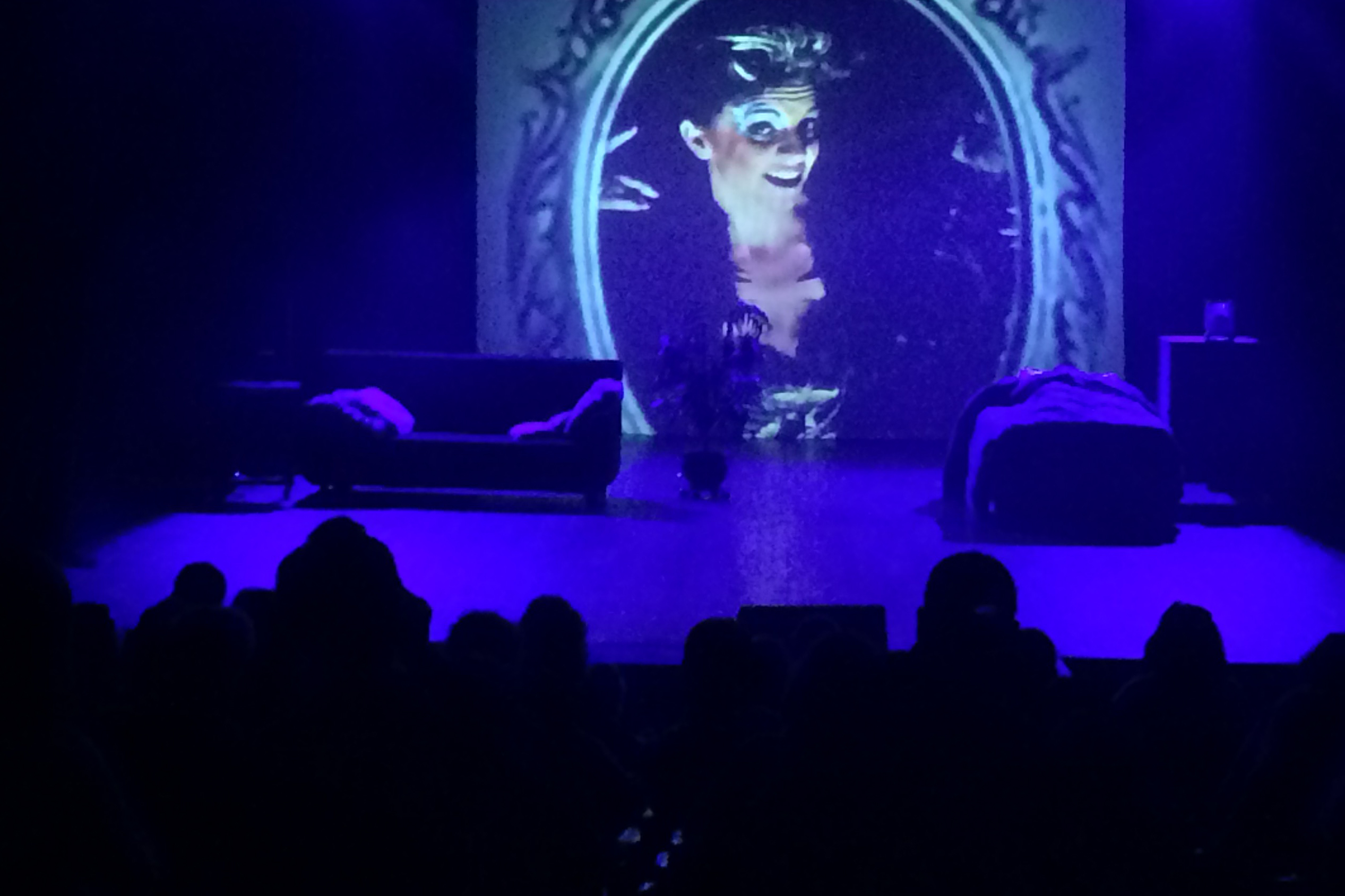 Encantada. Teatro para niños